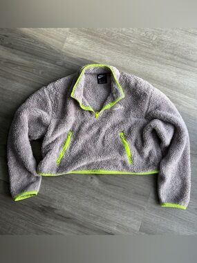 Nike cropped fleece 1/4 zip sweatshirt